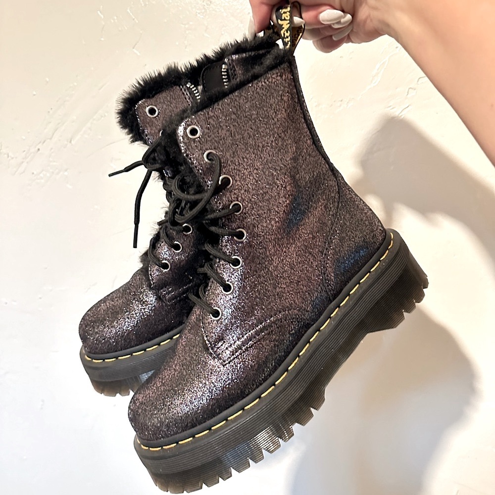 COPY - Doc Martens - Jadon Distressed UNWORN